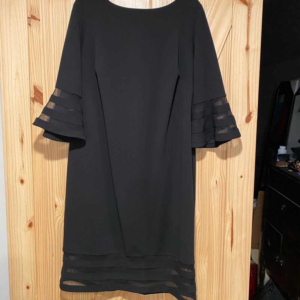 Scuba Crepe Illusion Band 3/4 Bell Sleeve Sheath Dress Black Calvin Klein 18W